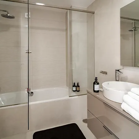 Te- Luxury Resort, Front Line Beach, Families Only Apartment Estepona