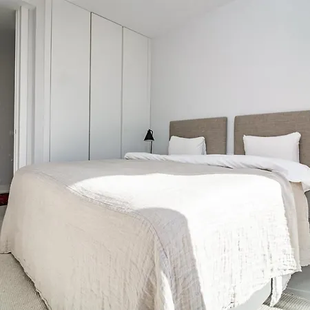 Apartment Te- Luxury Resort, Front Line Beach, Families Only Estepona