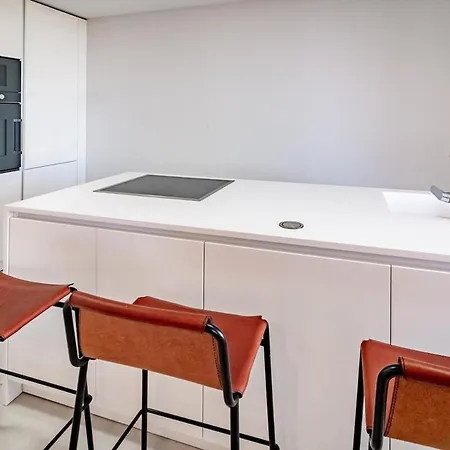 Apartament Te- Luxury Front Line Families Only