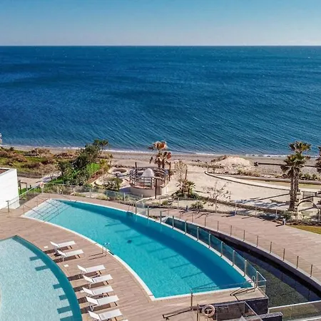 Apartment Te- Luxury Front Line Families Only Estepona