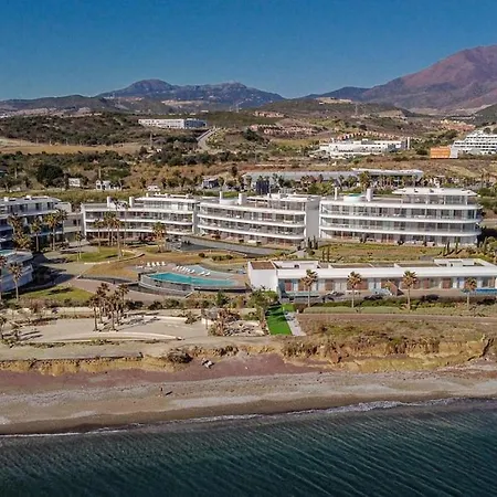 Apartment Te- Luxury Front Line Families Only Estepona