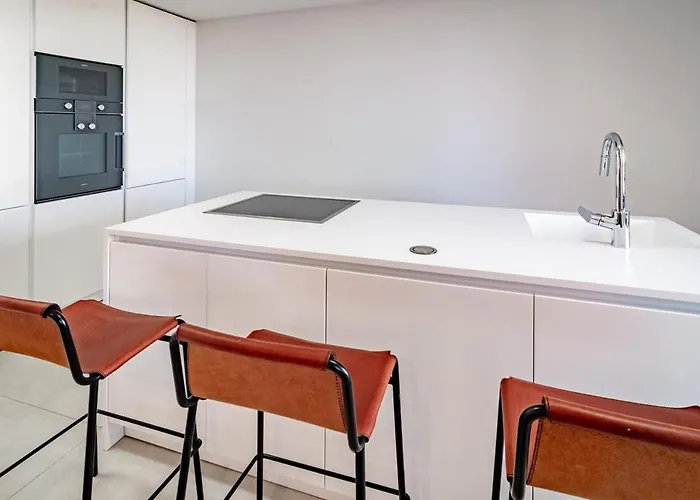 Apartment Te- Luxury Front Line Families Only