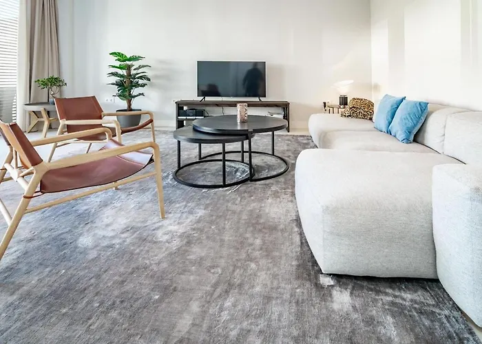 Te- Luxury Front Line Families Only