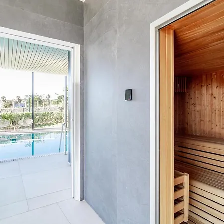 Appartement Te- Luxury Resort, Front Line Beach, Families Only Estepona