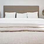 Appartement Te- Luxury Front Line Families Only