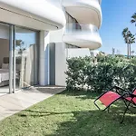 Te- Luxury Front Line Families Only Appartement *