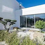 Te- Luxury Front Line Families Only Appartement Estepona