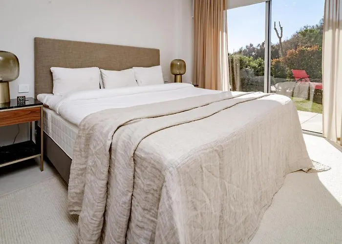 Daire Te- Luxury Front Line Families Only *